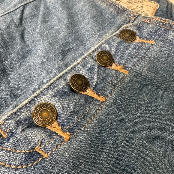 Free People Retro Inspired High Waist Ultra Wide Leg Raw Frayed Hem Jeans, 28 - Picture 4 of 7